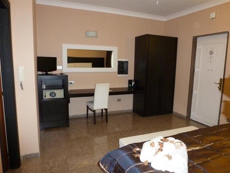 Eh Rome Airport Euro House Hotels Φιουμιτσίνο Εξωτερικό φωτογραφία
