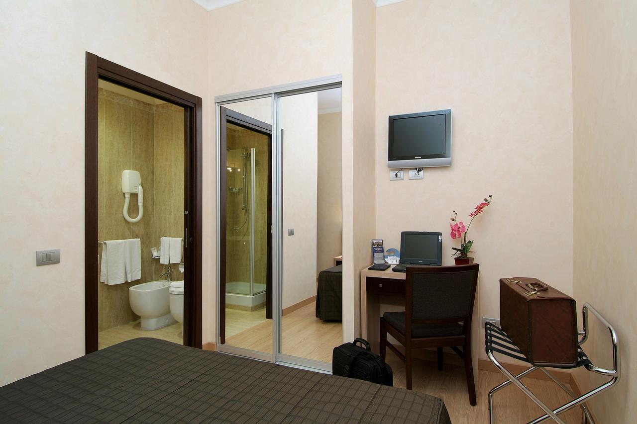 Eh Rome Airport Euro House Hotels Φιουμιτσίνο Εξωτερικό φωτογραφία